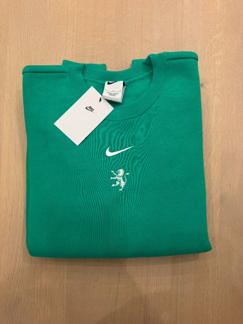NWT Nike Sporting CP Crewneck Sweatshirt Women's Large - Green